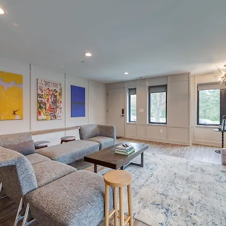 Spacious & Spotless Home In A2 Walk To Big House